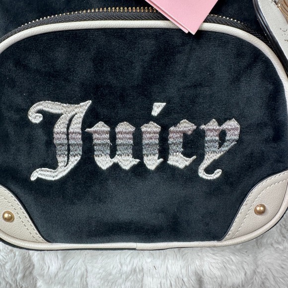 Juicy Couture Black Retro Vibe Backpack Cream Trim Heart Charm NWT‎ main image 11